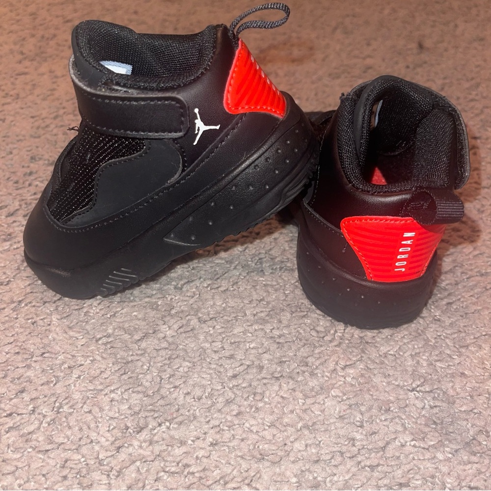 Jordan Kids Black and Red Sneakers